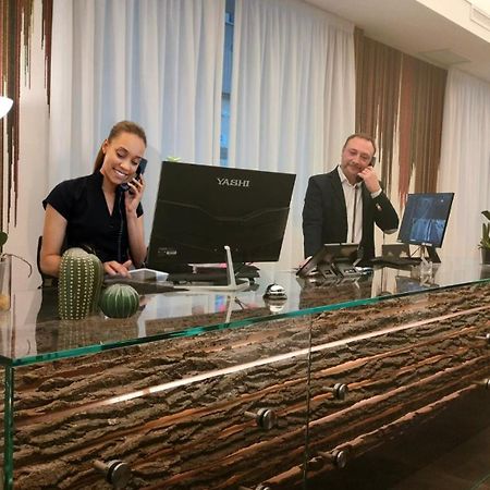 Outside Boutique Hotel Foggia Buitenkant foto