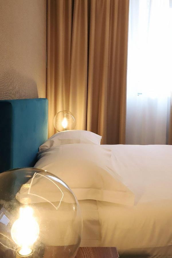 Outside Boutique Hotel Foggia Buitenkant foto