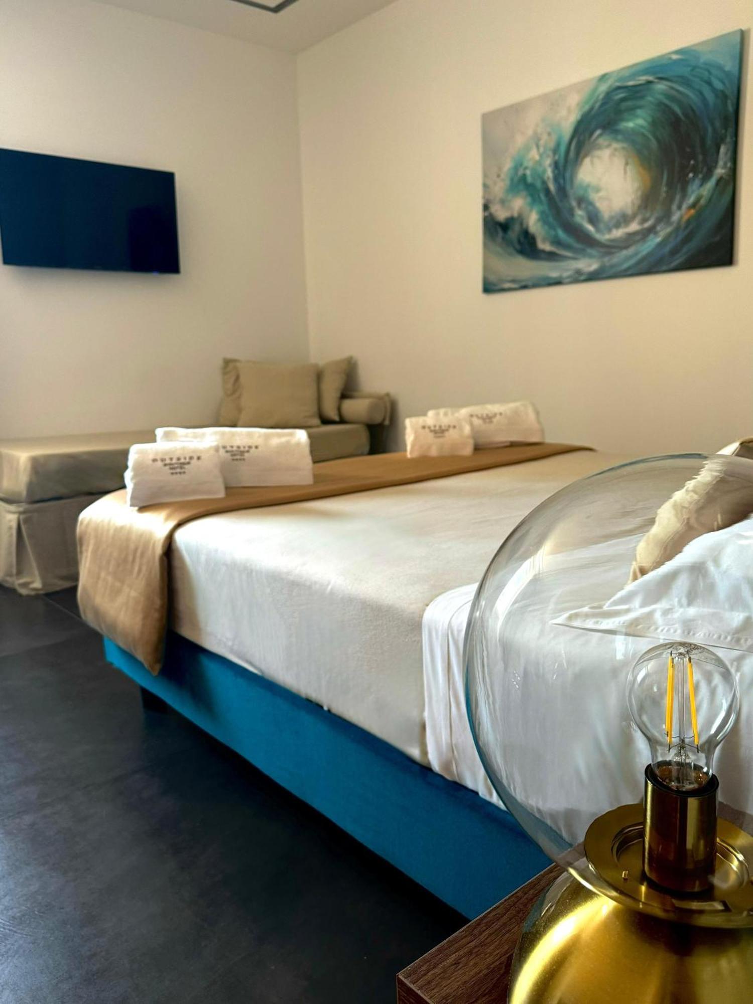 Outside Boutique Hotel Foggia Buitenkant foto